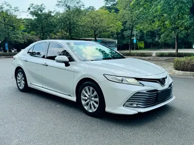 Toyota Camry · 2019 год