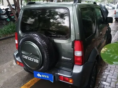 Suzuki Jimny 2015, 132800 км, за 11640.06 USD