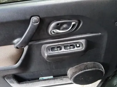 Suzuki Jimny 2015, 132800 км, за 11640.06 USD - фото 7