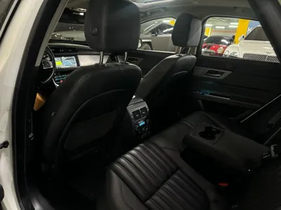 Jaguar XF 2018, 84541 км, за 8782.21 USD - фото 13