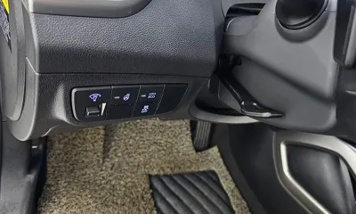 Hyundai Veloster 2016, 133289 км, за 4335.26 USD - фото 16