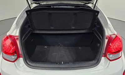 Hyundai Veloster 2016, 133289 км, за 4335.26 USD - фото 20