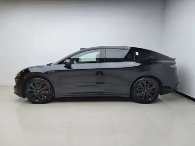 智界 Zhijie R7 2025, 11399 км, за 34752.2 USD