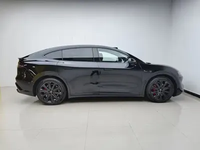 智界 Zhijie R7 2025, 11399 км, за 34752.2 USD