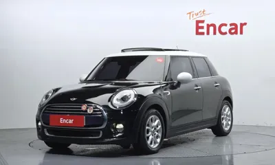 MINI Cooper · 2017 год