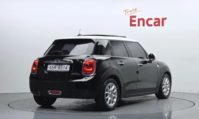 MINI Cooper 2017, 147206 км, за 4128.92 USD