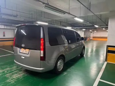 Hyundai Staria 2025, 7300 км, за 12548.02 USD