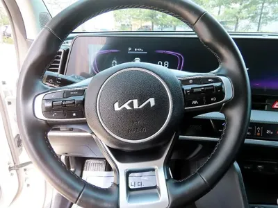 Kia Sportage 2024, 22566 км, за 17025.28 USD - фото 8