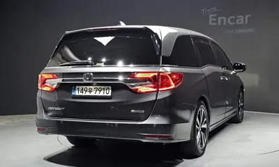 Honda Odyssey 2018, 178903 км, за 10401.09 USD