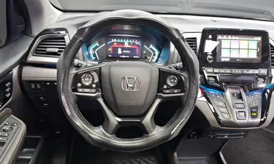 Honda Odyssey 2018, 178903 км, за 10401.09 USD - фото 12