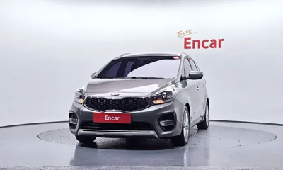 Kia Carens 2018, 122413 км, за 7264.68 USD