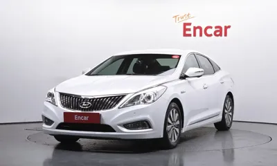 Hyundai Grandeur · 2015 год