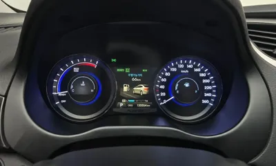 Hyundai Grandeur 2015, 120554 км, за 5616.12 USD - фото 8