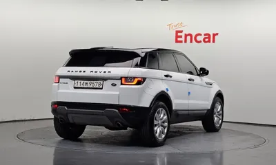 Land Rover Range Rover Evoque 2018, 107334 км, за 8500.72 USD