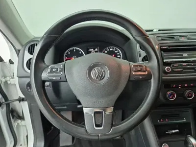 Volkswagen Tiguan 2016, 211001 км, за 3900.41 USD - фото 9