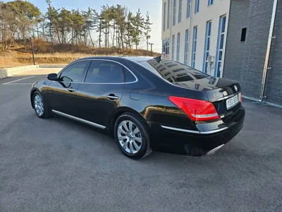 Hyundai Equus 2012, 112706 км, за 4294.68 USD
