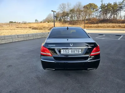 Hyundai Equus 2012, 112706 км, за 4294.68 USD