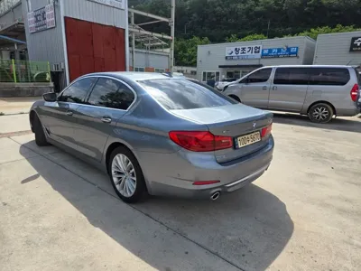 BMW 5-Series 2018, 157066 км, за 14319.2 USD