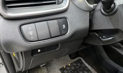 Kia Sorento 2015, 149605 км, за 6144.7 USD - фото 15