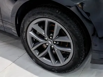 Land Rover Velar 2023, 30500 км, за 41935.62 USD - фото 33