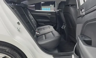 Hyundai Avante 2017, 38360 км, за 7118.37 USD - фото 12