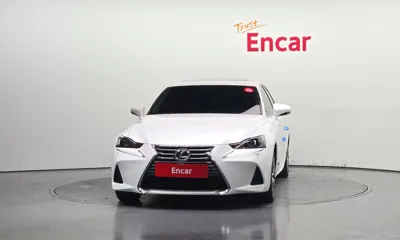 Lexus IS 2017, 101125 км, за 13544.76 USD
