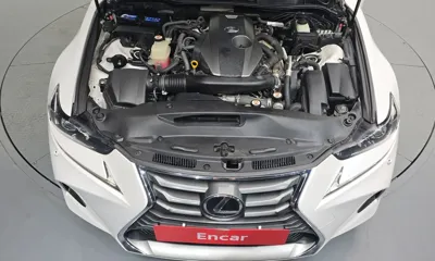 Lexus IS 2017, 101125 км, за 13544.76 USD - фото 6