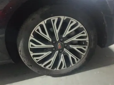 Hongqi Hongqi H5 2024, 26400 км, за 13997.54 USD - фото 6