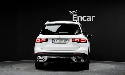 Mercedes-Benz GLB-Class 2022, 54929 км, за 21935.91 USD