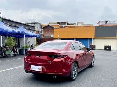 Mazda 3 Axela 2020, 30000 км, за 7180.56 USD