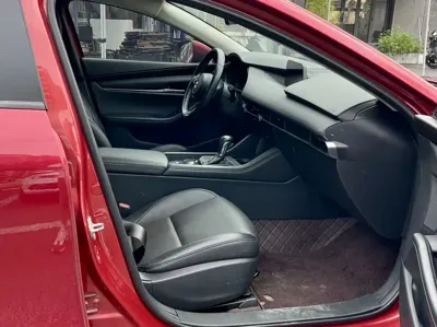 Mazda 3 Axela 2020, 30000 км, за 7180.56 USD - фото 7