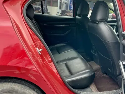 Mazda 3 Axela 2020, 30000 км, за 7180.56 USD - фото 8