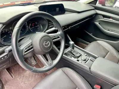 Mazda 3 Axela 2020, 30000 км, за 7180.56 USD - фото 13
