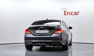 Genesis G70 2018, 121404 км, за 10437.18 USD
