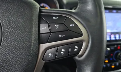 Jeep Cherokee 2019, 114582 км, за 11068.41 USD - фото 18