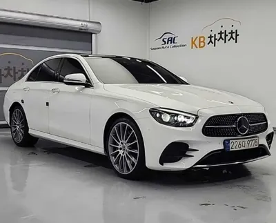 Mercedes-Benz E-Class 2021, 83220 км, за 25272.42 USD
