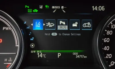 Toyota Camry 2019, 34717 км, за 34042.86 USD - фото 15