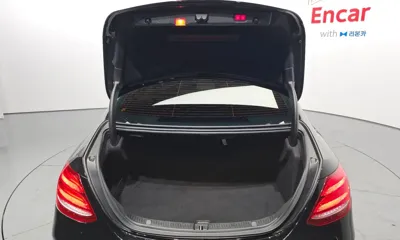 Mercedes-Benz E-Class 2017, 96794 км, за 16345.02 USD - фото 20