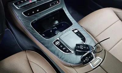 Mercedes-Benz E-Class 2021, 55008 км, за 21498.38 USD - фото 17