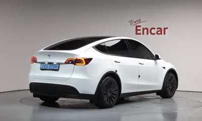 Tesla Model Y 2024, 24944 км, за 27933.42 USD