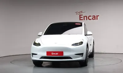 Tesla Model Y 2024, 24944 км, за 27933.42 USD