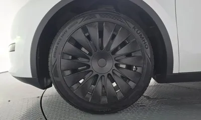 Tesla Model Y 2024, 24944 км, за 27933.42 USD