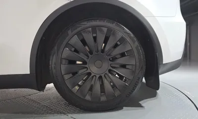 Tesla Model Y 2024, 24944 км, за 27933.42 USD - фото 21