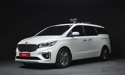 Kia Canival · 2019 год