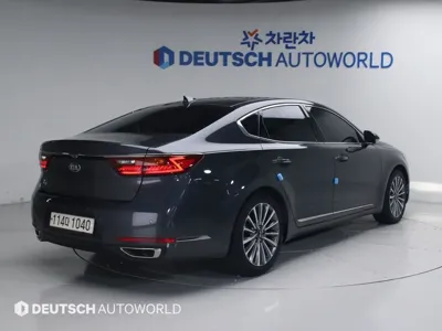 Kia K7 2019, 157459 км, за 8262.83 USD