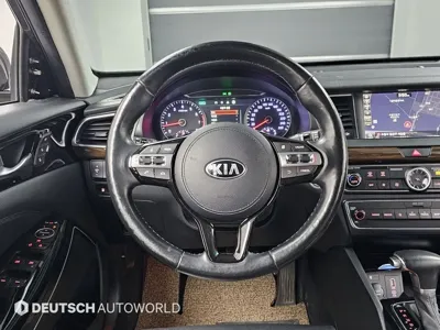 Kia K7 2019, 157459 км, за 8205.33 USD - фото 13