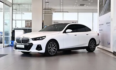 BMW 5-Series · 2026 год