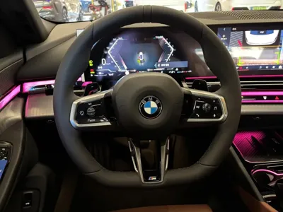 BMW 5-Series 2026, 1300 км, за 48631.59 USD - фото 7