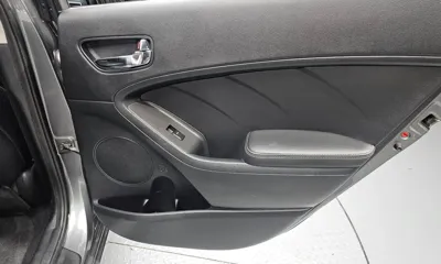 Kia K3 2015, 66307 км, за 4923.2 USD - фото 25