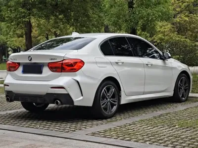 BMW 1 Series 2022, 68000 км, за 10859.12 USD